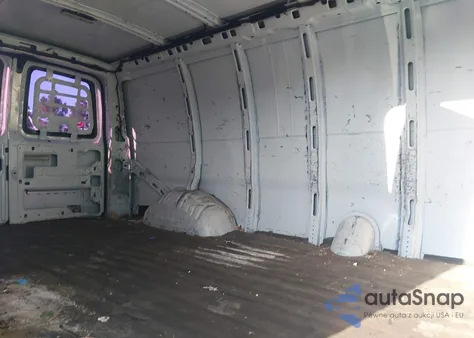 2017 Chevrolet Express 2500 Work Van z USA, uszkodzony, nr VIN 1GCWGBFF0H1113191